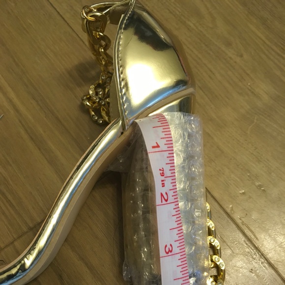 Gold Crystal Chain  High Heels - Size 5 - Never Worn - Picture 7 of 8